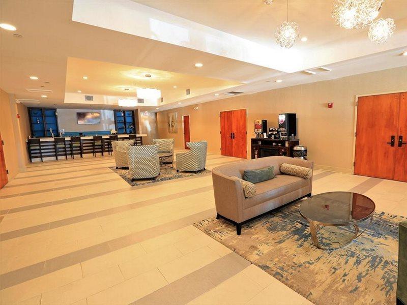 Hotel Wyndham Garden Kenosha Harborside Extérieur photo