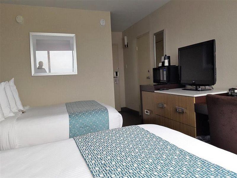 Hotel Wyndham Garden Kenosha Harborside Extérieur photo