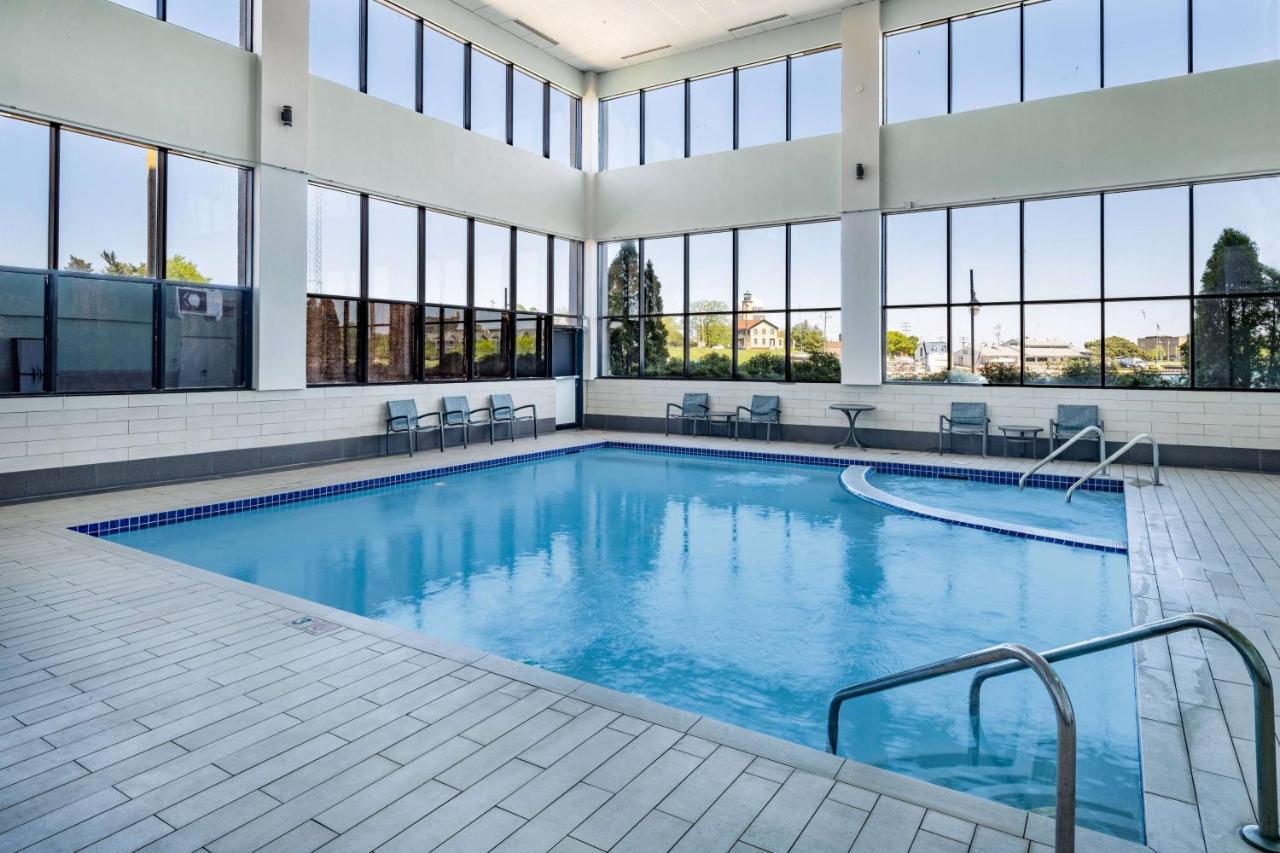 Hotel Wyndham Garden Kenosha Harborside Extérieur photo