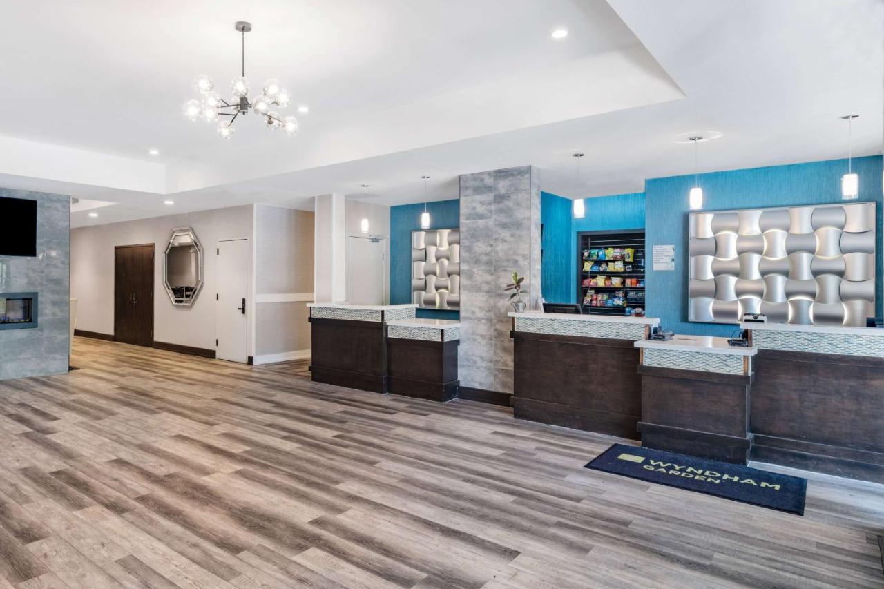 Hotel Wyndham Garden Kenosha Harborside Extérieur photo