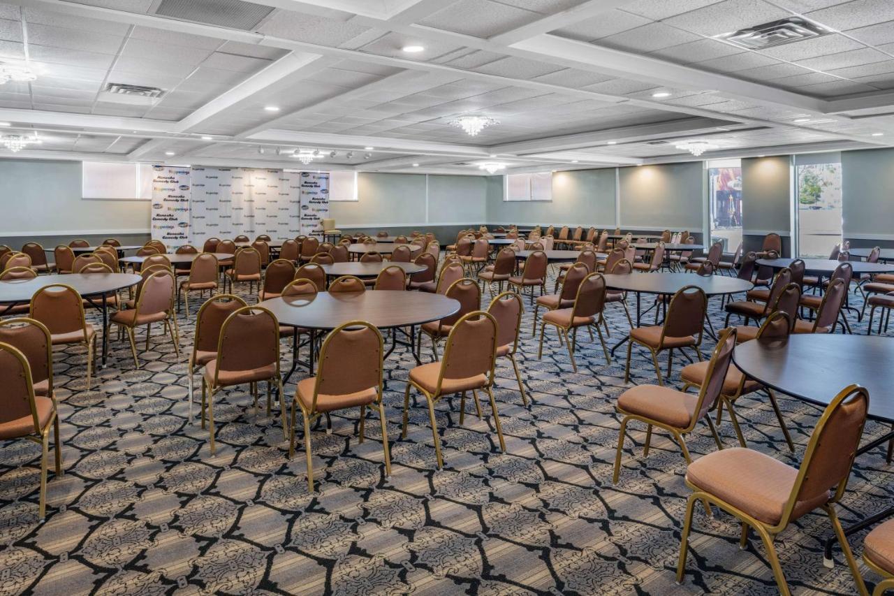 Hotel Wyndham Garden Kenosha Harborside Extérieur photo