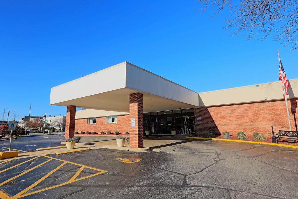 Hotel Wyndham Garden Kenosha Harborside Extérieur photo