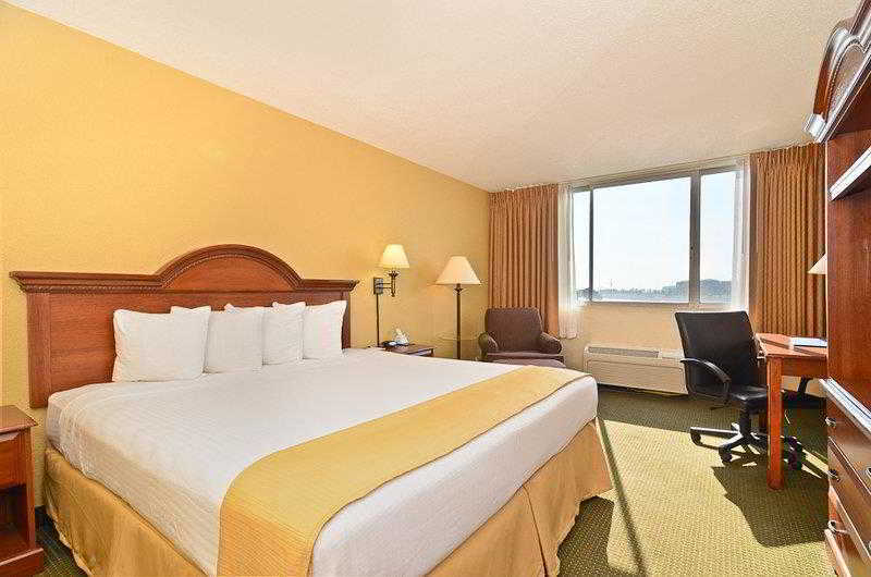 Hotel Wyndham Garden Kenosha Harborside Extérieur photo